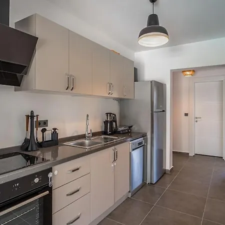 Luxurious 2 Bedroom 3 Ac House W/common Pool In Bitez 别墅 博德鲁姆